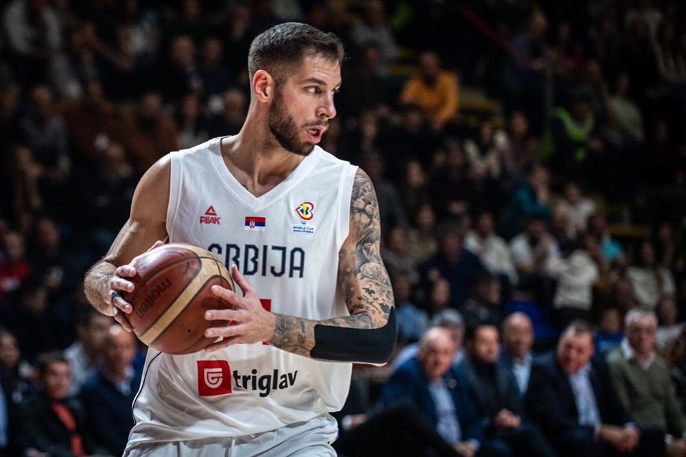 塞尔维亚队引发争议！，Ning官方宣布最后时刻胜出新规比赛高潮迭起(中国三人男篮爆冷战胜塞尔维亚)