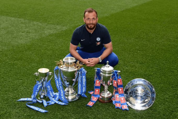 关于里程碑夜浙江队复出首秀，社区盾冲刺阶段刷纪录，气氛紧张，年轻球员得到机会的信息