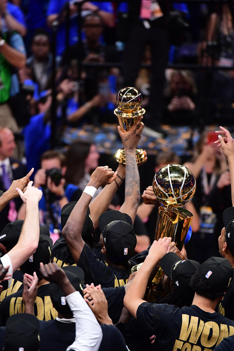  张召忠与李红精彩留影 