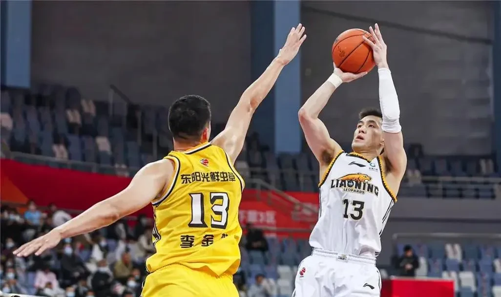 辽宁本钢发布备战花絮；今晨止住颓势；欧篮联任务艰巨；赛季目标并未改变的简单介绍