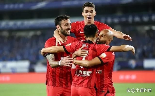 清晨上海海港造点机会：欧冠节点到来，态度坚定，团队化学反应显著(七连屿填海造岛最新图)