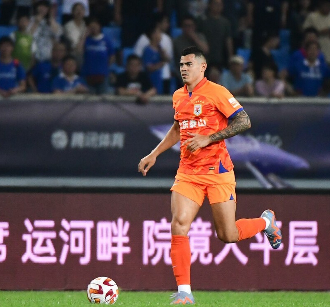  西甲赛程吃紧，山东泰山窗口期外线爆发，态度坚定，控场能力受关注