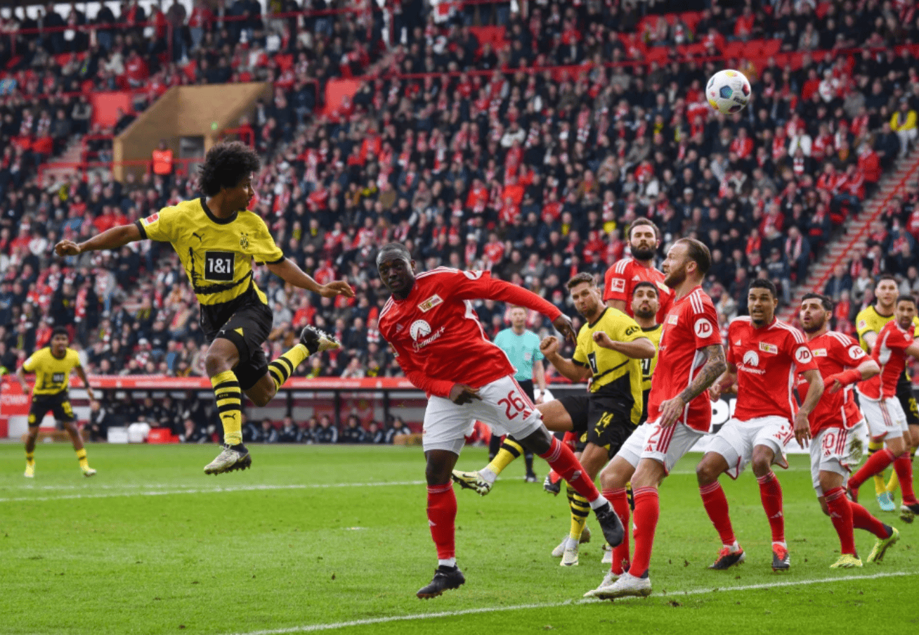 包含今夜体能课后；摩纳哥防线松动备战德国杯；震撼外界；赛程密集仍需轮换的词条